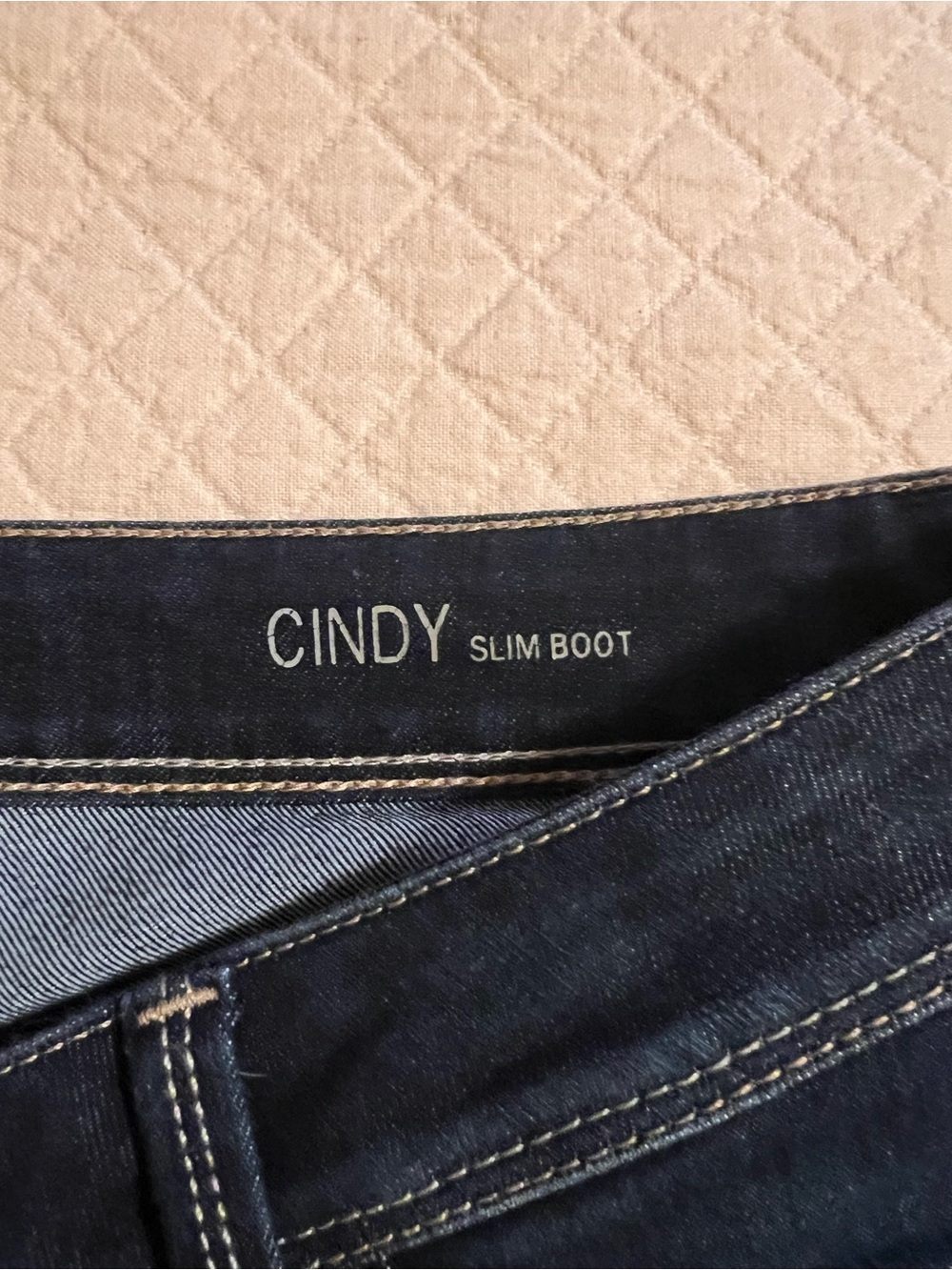 DL1961 Women's Dark Indigo Boot Cut Jeans - Picture 5 of 10